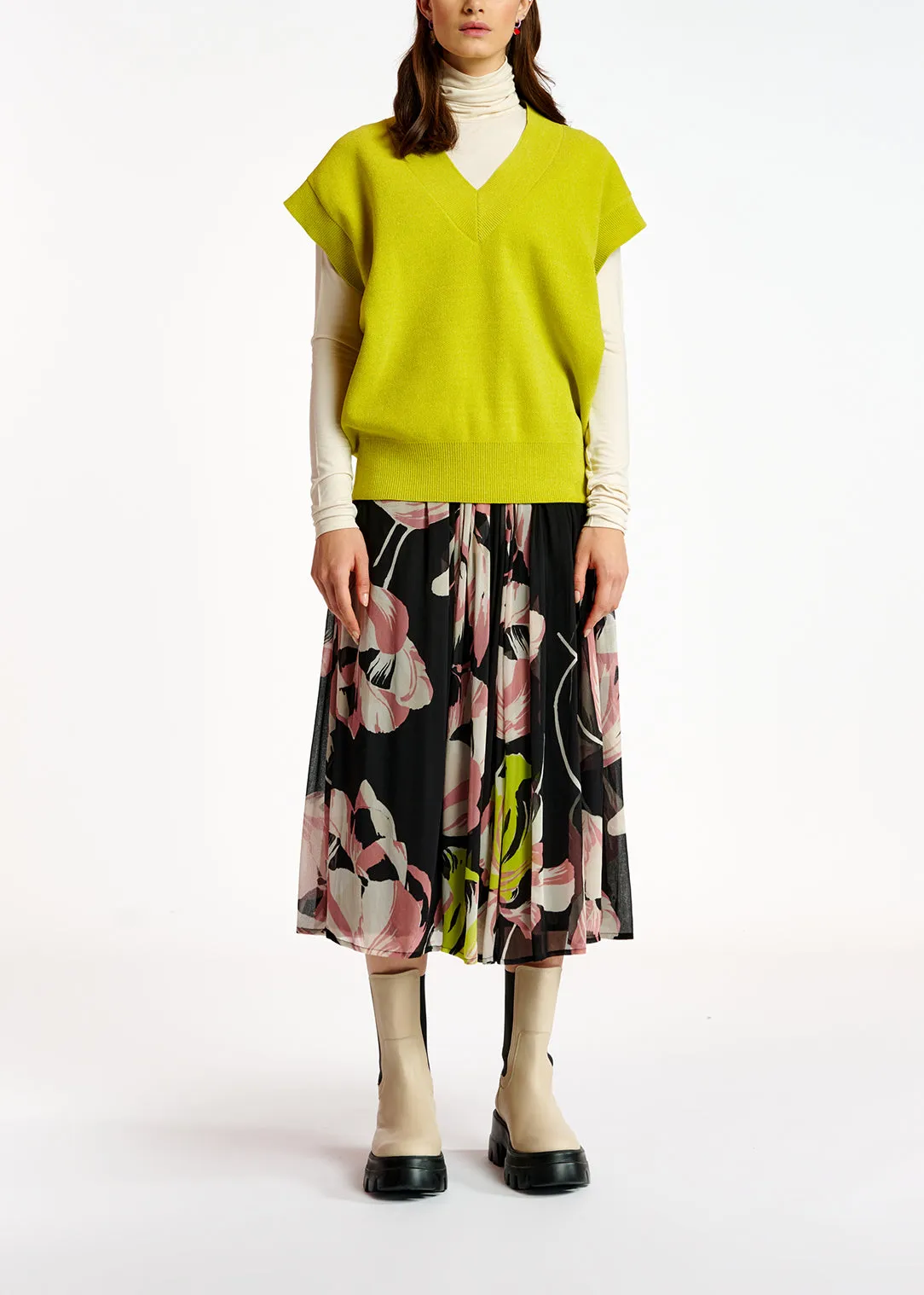 Black floral-print maxi skirt
